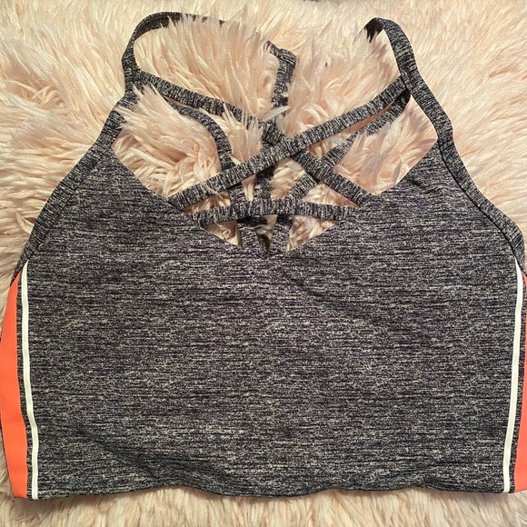 PINK Victoria's Secret Other - PINK Victoria’s Secret Ultimate Sports Bra